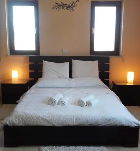 Villa Starlit Theletra